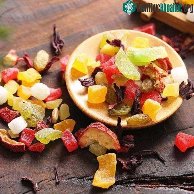 Trái cây sấy khô