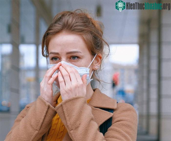 Khẩu trang thậm chí còn hơn cả nước rửa tay khử trùng.