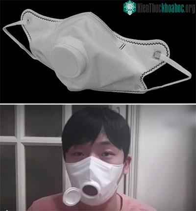 Mẫu khẩu trang do Yunho và bạn anh thiết kế.