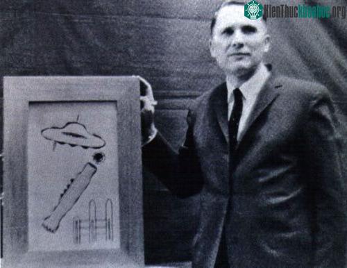 Nhà nghiên cứu UFO - Albert Bender.