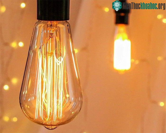 Đèn sợi đốt là thiết bị sưởi ấm hơn là thiết bị chiếu sáng.