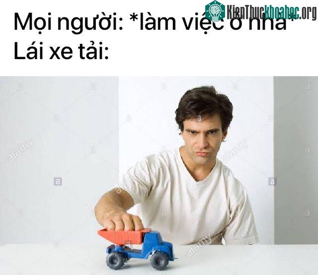Xe này không nhét vừa trong nhà, chứ không thì...