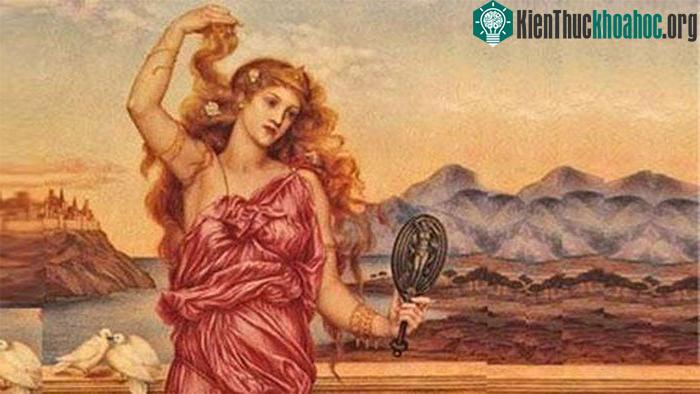 Homer đã miêu tả Helen có làn da trắng toả ánh sáng lung linh mờ ảo.