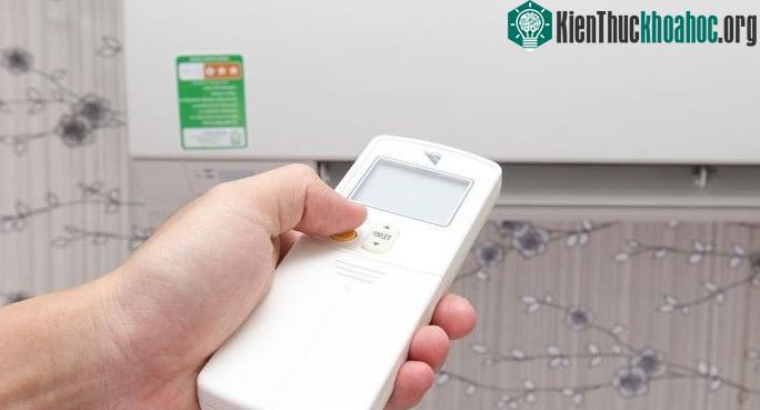 Không nên điều chỉnh nhiệt độ quá chếnh lệch so với nhiệt độ môi trường.