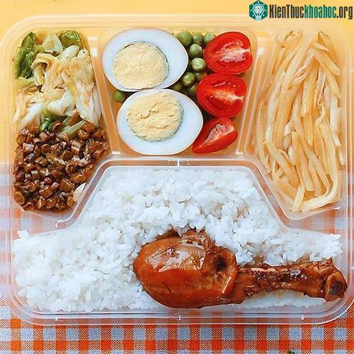 Một hộp nhựa đựng đồ ăn - (Ảnhminh họa: CNA).