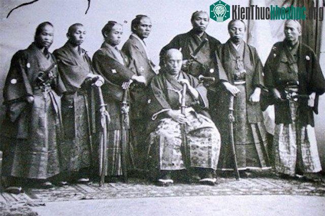 Ninja lại nhận toàn những nhiệm vụ không được vinh quang lắm.