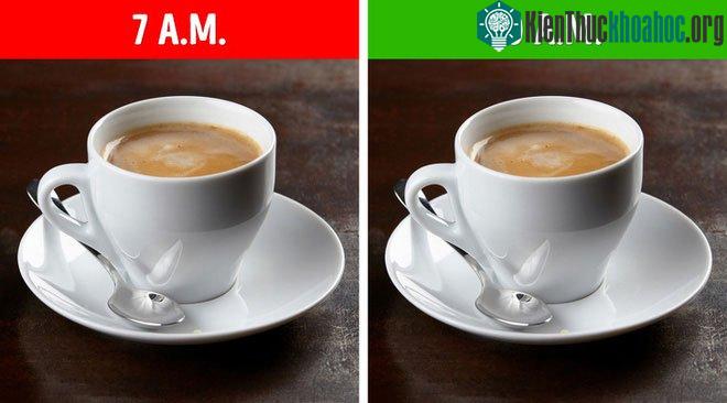 Uống cà phê ngay sau khi thức dậy