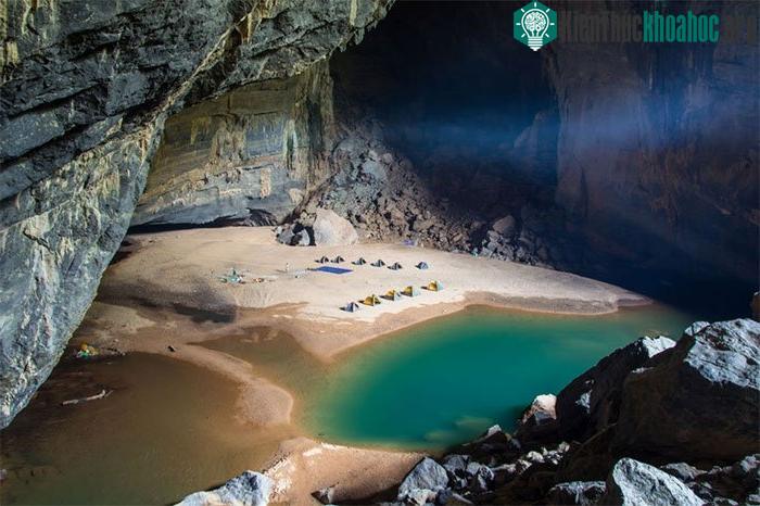 Hang Én, Quảng Bình