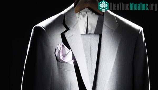 Top 7 loại vải đắt nhất thế giới, có loại làm từ vụn kim cương ảnh 3