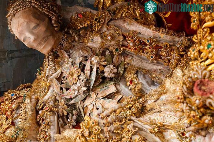 Bộ xương của Thánh Luciana.