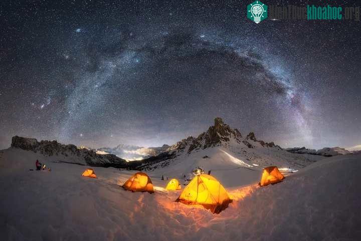 Base Camp – Tác giả Giulio Cobianchi.