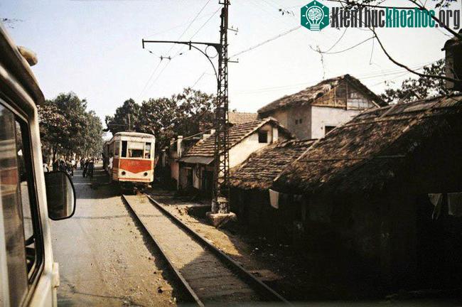 Những đoàn tàu chạy miệt mài từng làm nên hình ảnh của phố thị đất Thăng Long hơn hai phần ba thế kỷ.