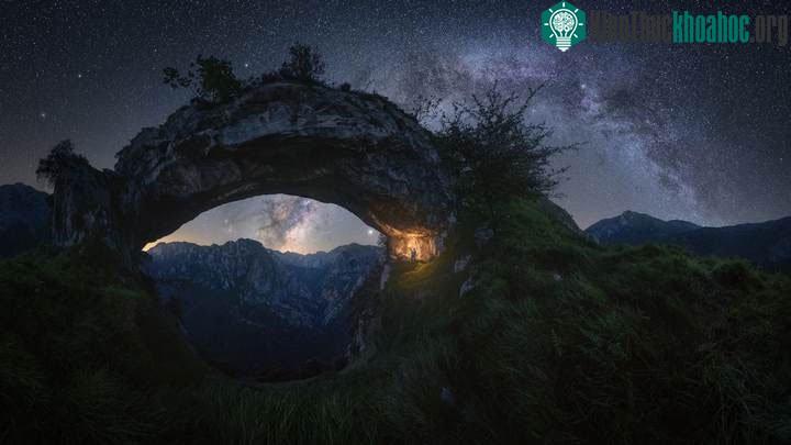 Double Arch – Tác giả Pablo Ruiz García.