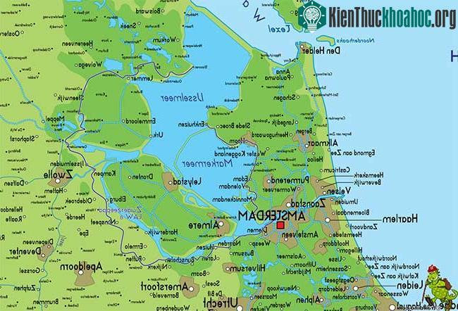 Zuiderzee (biển Nam) trước đây vốn nằm trong nội địa và thông với biển Bắc