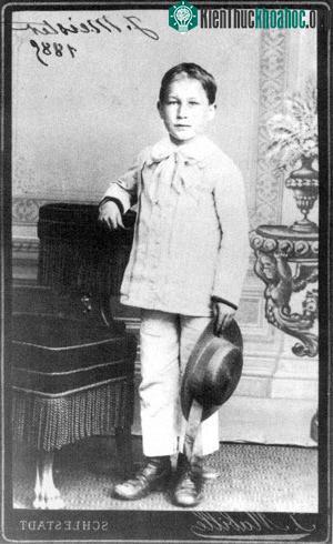 Joseph Meister (1876 - 1940) sau khi được chữa khỏi bệnh dại. (Nguồn: Linkedin).
