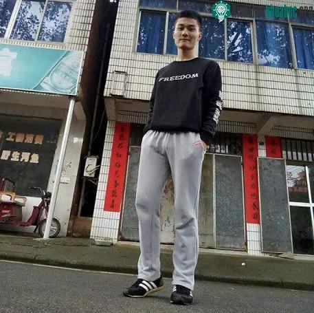Bạch Thư Hàng, một sinh viên tốt nghiệp chuyên ngành Linh cữu và Mai táng