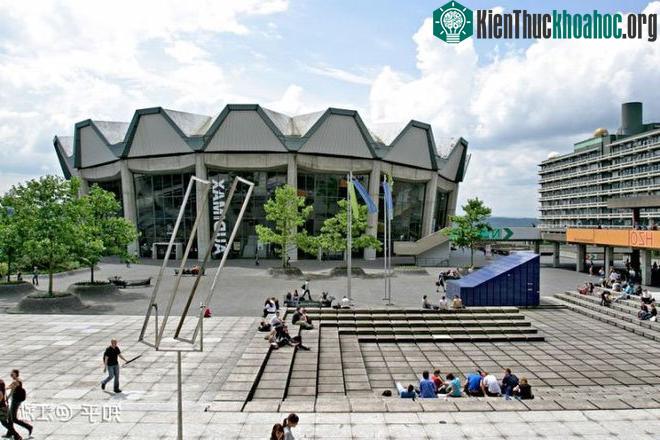 Đại học Bochum, Đức.