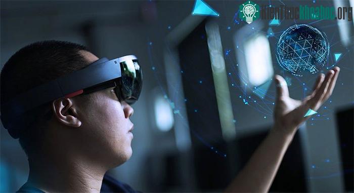 Thực tế tăng cường/Thực tế ảo (AR/VR)