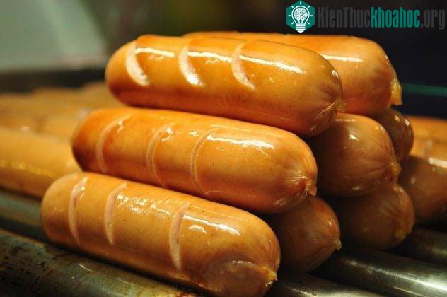 WHO đã xếp thịt chế biến vào nhóm "chất gây ung thư loại 1".