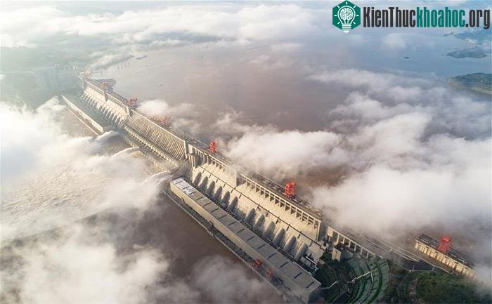 Cơ quan khí tượng quốc gia đã dự báo mưa lớn sẽ tiếp tục diễn ra trong 3 ngày tới tại các tỉnh thành phía nam Trung Quốc