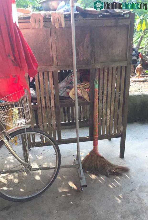 Cư dân mạng khoe của hiếm: Những cái chạn bát tuổi đời vài thập kỷ mà vẫn xài tốt ảnh 5