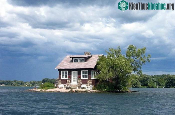 Đây là hòn đảo gần nhất với Lâu đài Boldt nổi tiếng.