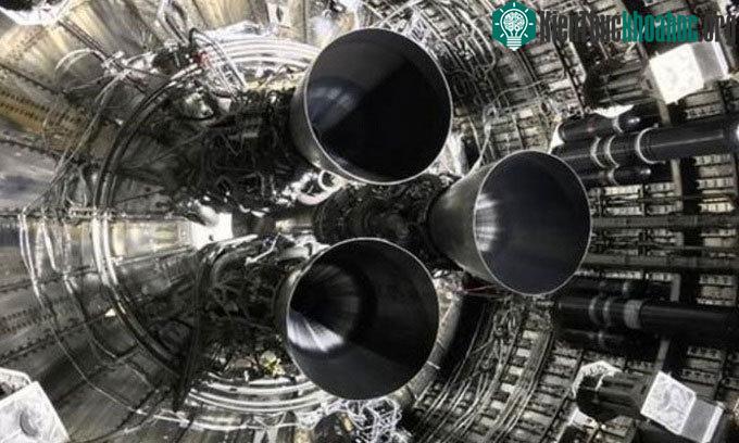 Elon Musk hé lộ khoang động cơ của nguyên mẫu Starship mới ảnh 0