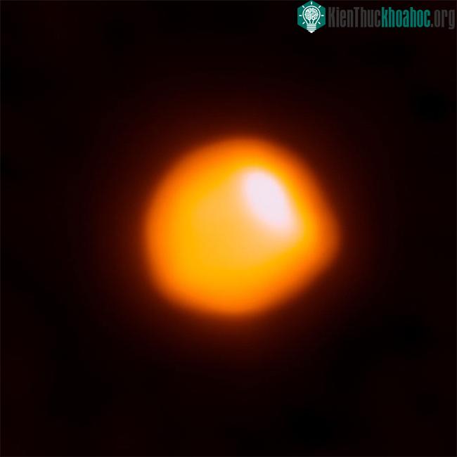Ngôi sao sắp nổ Betelgeuse