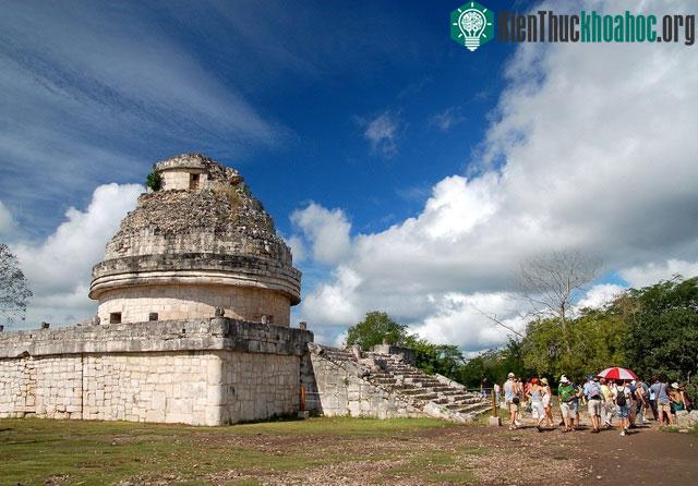 Chichen Itza, địa điểm khảo cổ sở hữu nhiều kỳ quan kiến trúc và văn hóa.