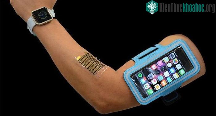 Độc đáo công nghệ biến mồ hôi thành nhiên liệu cho pin sinh học ảnh 0