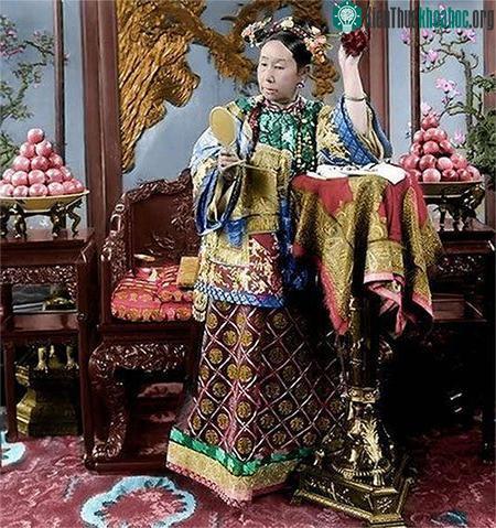 Khi Từ Hi Thái Hậu qua đời, bà được chôn cất cùng rất nhiều ngọc trai.