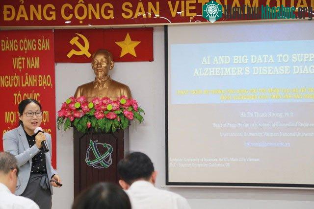 TS Hương báo cáo tại cuộc thi đổi mới sáng tạo của Sở Khoa học Công nghệ TP.HCM.