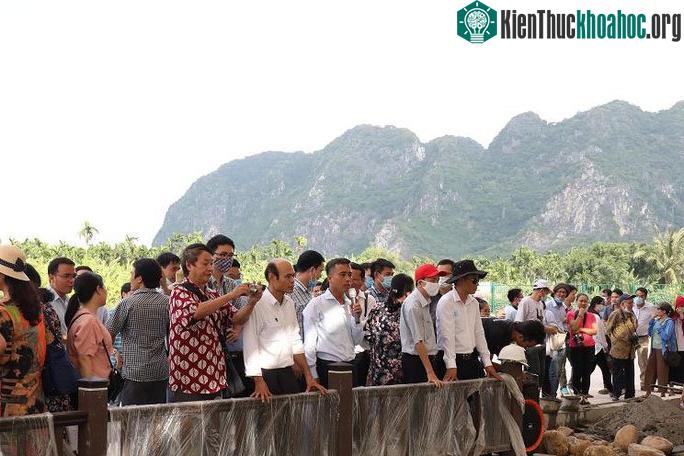 Gần 300 nhà khoa học, khảo cổ tìm hiểu về bãi cọc Bạch Đằng mới được phát hiện ảnh 1
