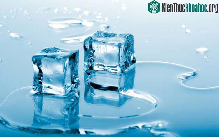 Nước nở ra khi đóng băng