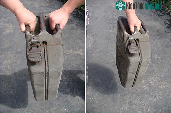 Jerrycan là một loại thùng chứa chất lỏng được làm bằng thép.