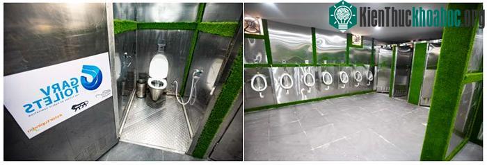 Dãy toilet công cộng tại trung tâm hội nghị Pragati Maidan
