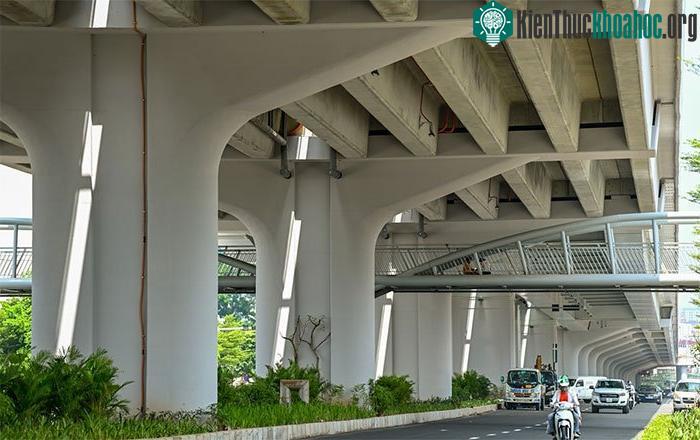 Thực tế, đường Phạm Văn Đồng đã được thông xe từ 1 năm trước