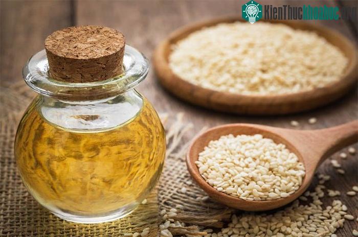 Dầu mè là loại dầu thực vật có thể dùng vào nhiều mục đích khác nhau