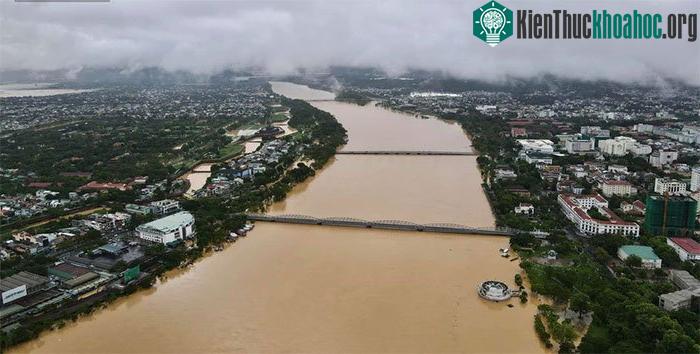 Cầu Trường Tiền