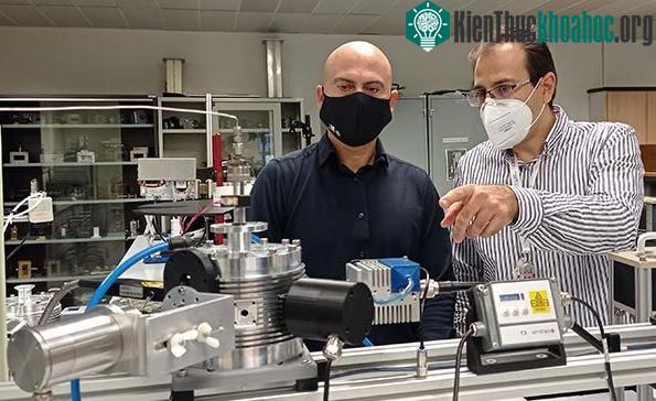 Các nhà khoa học có thể tạo ra hydro và oxy mà chỉ dùng tới vi sóng.