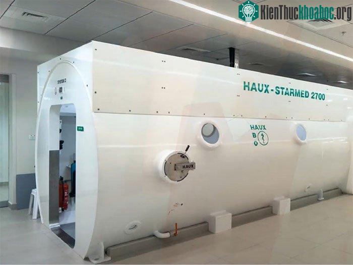 Chiếc buồng điều áp oxy được sử dụng trong nghiên cứu mới của các nhà khoa học tại Israel.