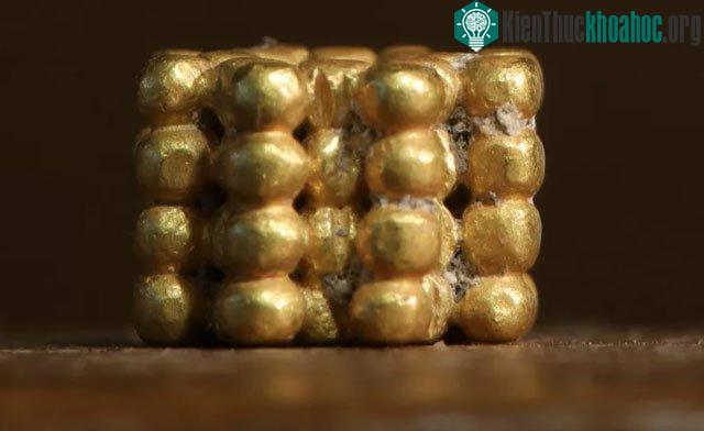 Hình ảnh cổ vật cậu bé 9 tuổi tìm thấy.