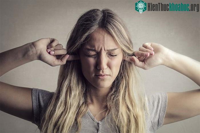 Việc giảm thính lực do tiếp xúc với tiếng ồn lớn thì chúng ta hoàn toàn có thể tránh được.