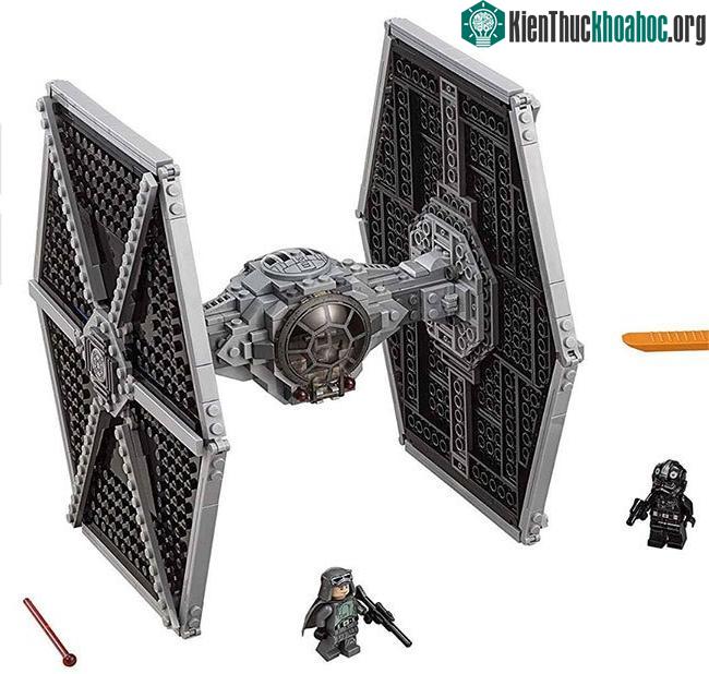 Robot siêu nhỏ giống như miếng Lego kết nối 2 mảnh ghép khác nhau.