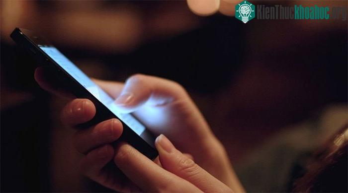 Thức khuya trong thời gian dài sẽ làm tăng nguy cơ ung thư vú và ung thư tuyến tiền liệt.