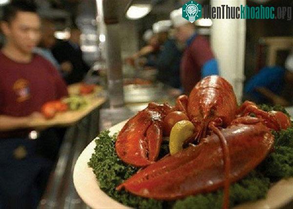 Thực đơn trên tàu sân bay Mỹ