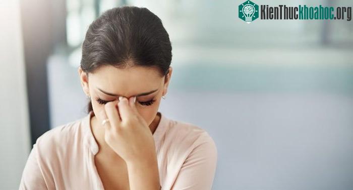 Thở dài quá mức có thể chỉ ra một vấn đề tiềm ẩn nào đó.