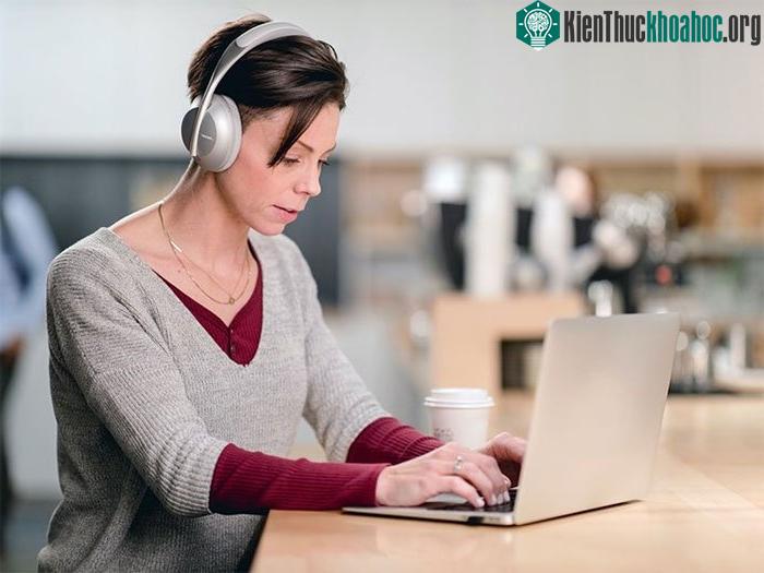 Cẩn thận khi nghe nhạc