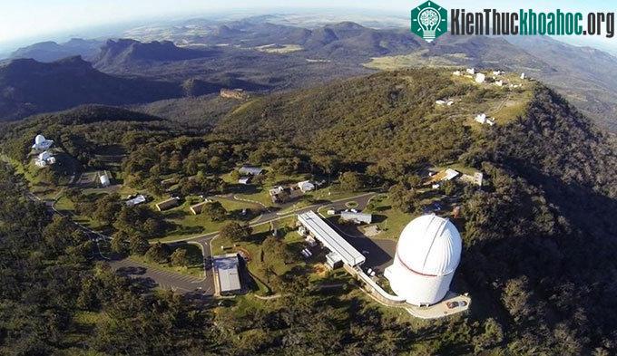 Đài thiên văn Siding Spring ở Australia.