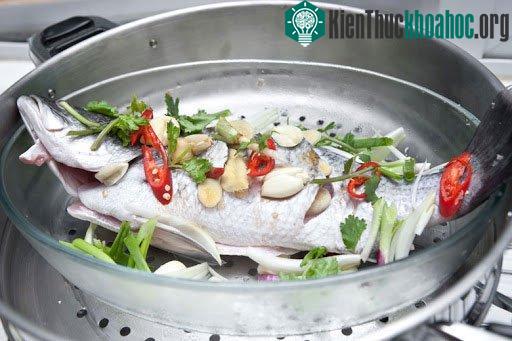Hai phương pháp này không làm tăng lượng calorie hay thay đổi loại chất béo có trong cá.